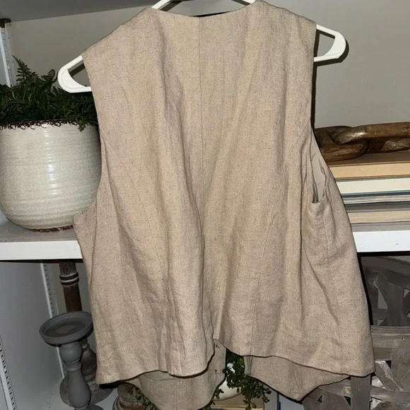 A New Day Beige Sleeveless Vest - Picture 2 of 3